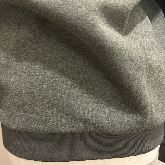 Rhone Men’s Army Green Hoodie NWT Size Medium Retail $118 - Picture 9 of 15